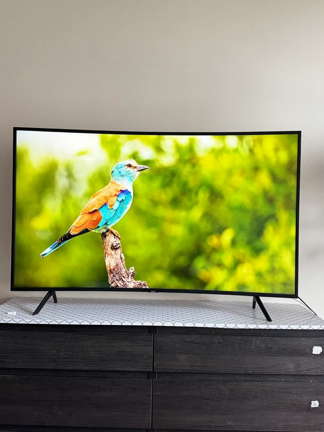 Samsung Curved TV thumbnail