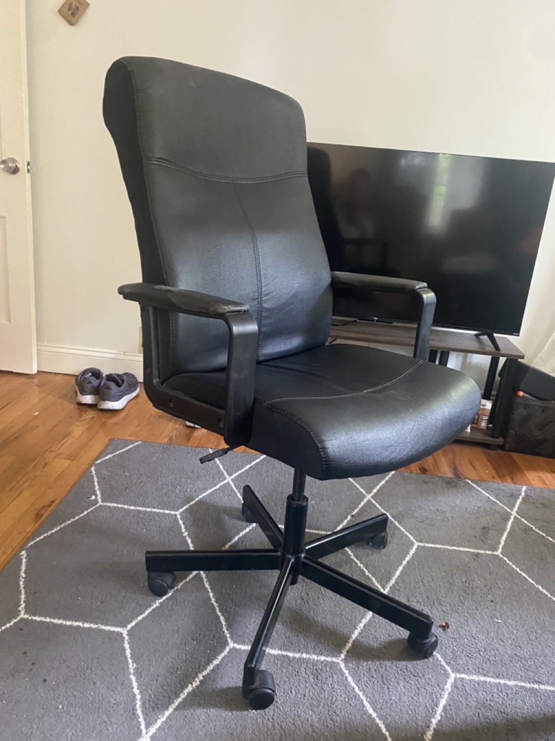 Black Office Chair - Gently Used - photo 2
