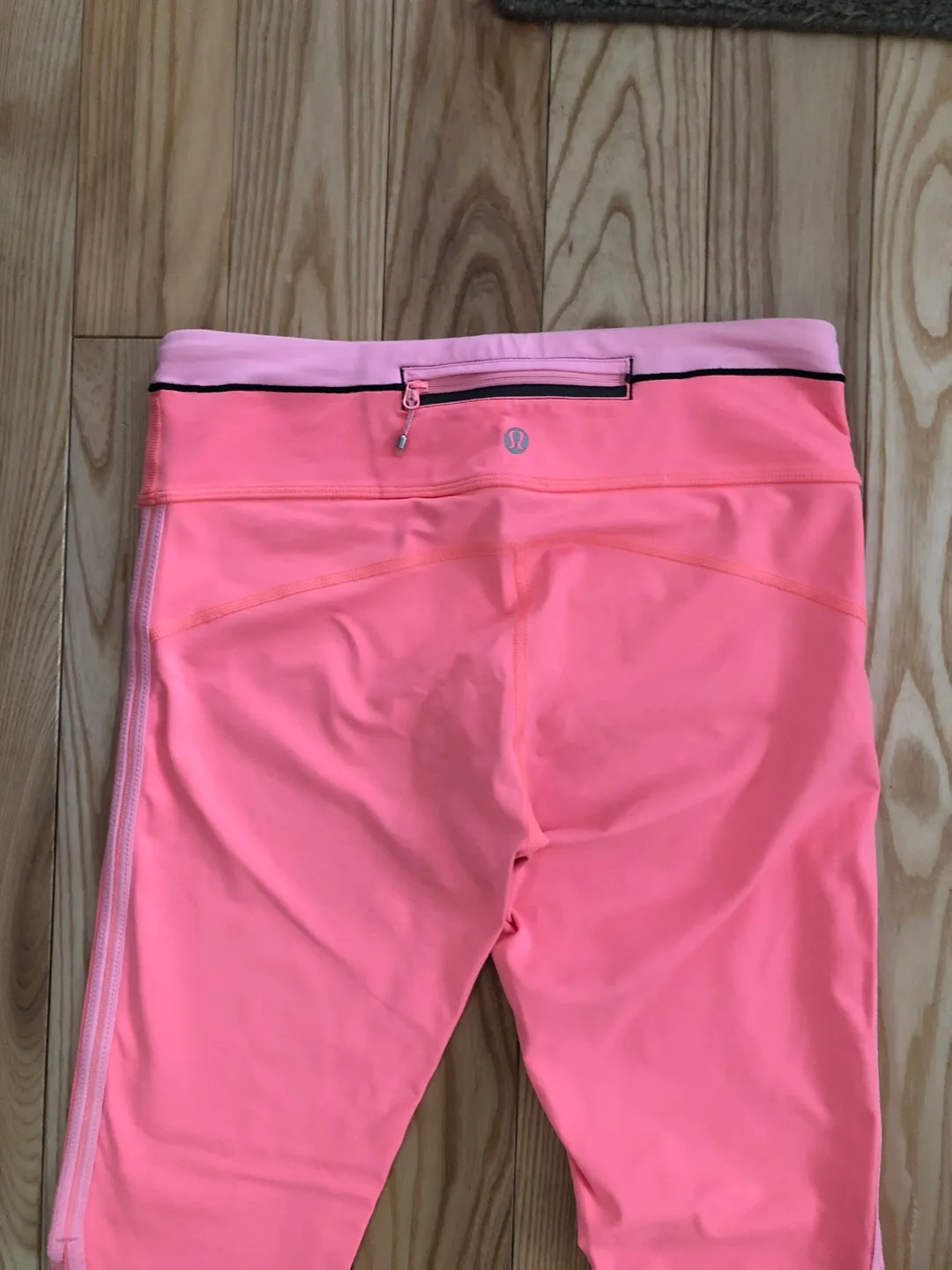 New Lululemon Leggings - Size 6 image indicator(2)