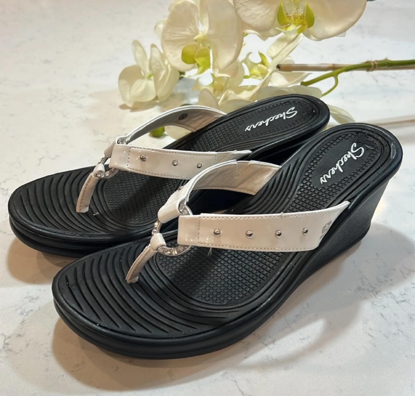 Skechers Wedge Thong Sandals Size 9 thumbnail
