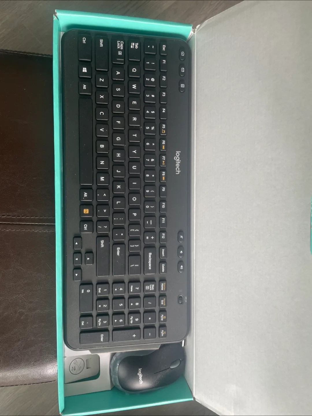Logitech MK360 Wireless Keyboard & Mouse Combo - New image indicator(2)