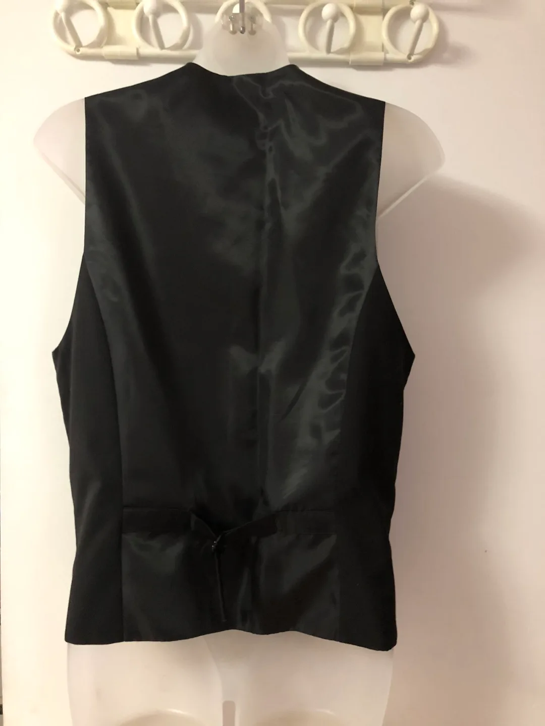 H&M Black Vest - Size 36 image indicator(2)
