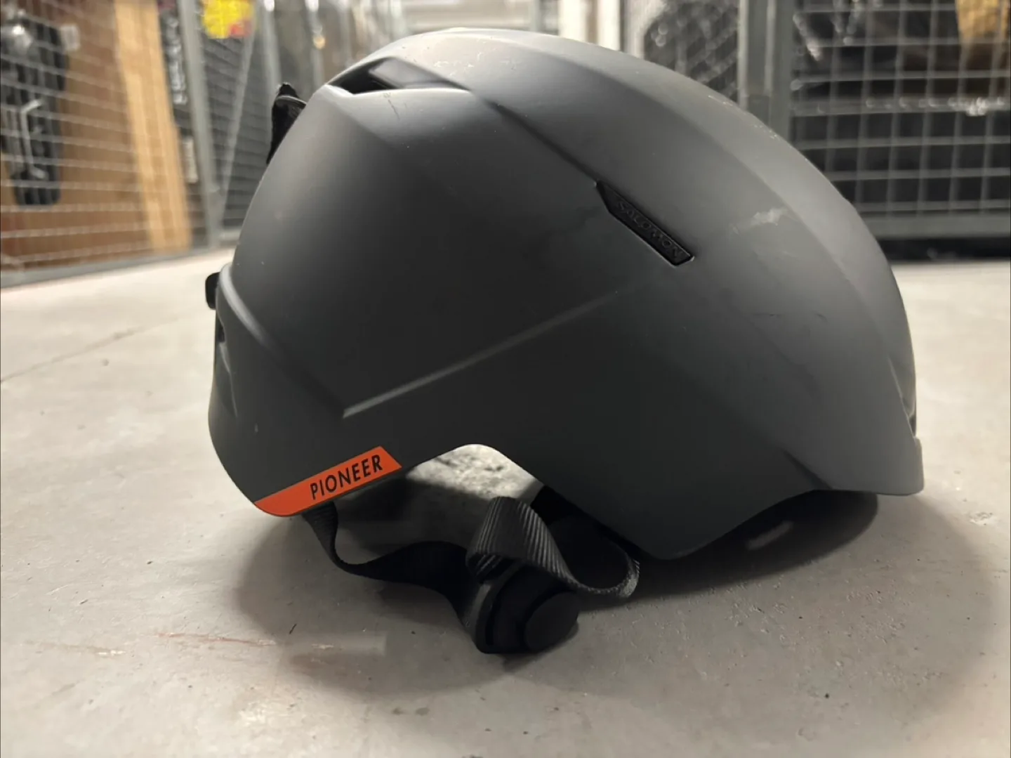 Salomon PIONEER LT ACCESS Helmet thumbnail