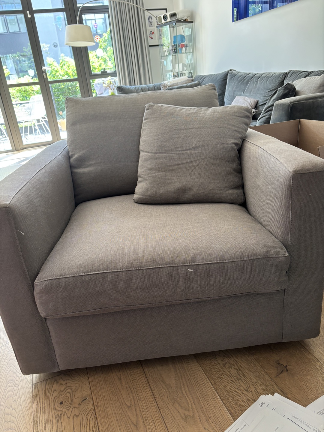 ABC swivel Armchair with Cushion