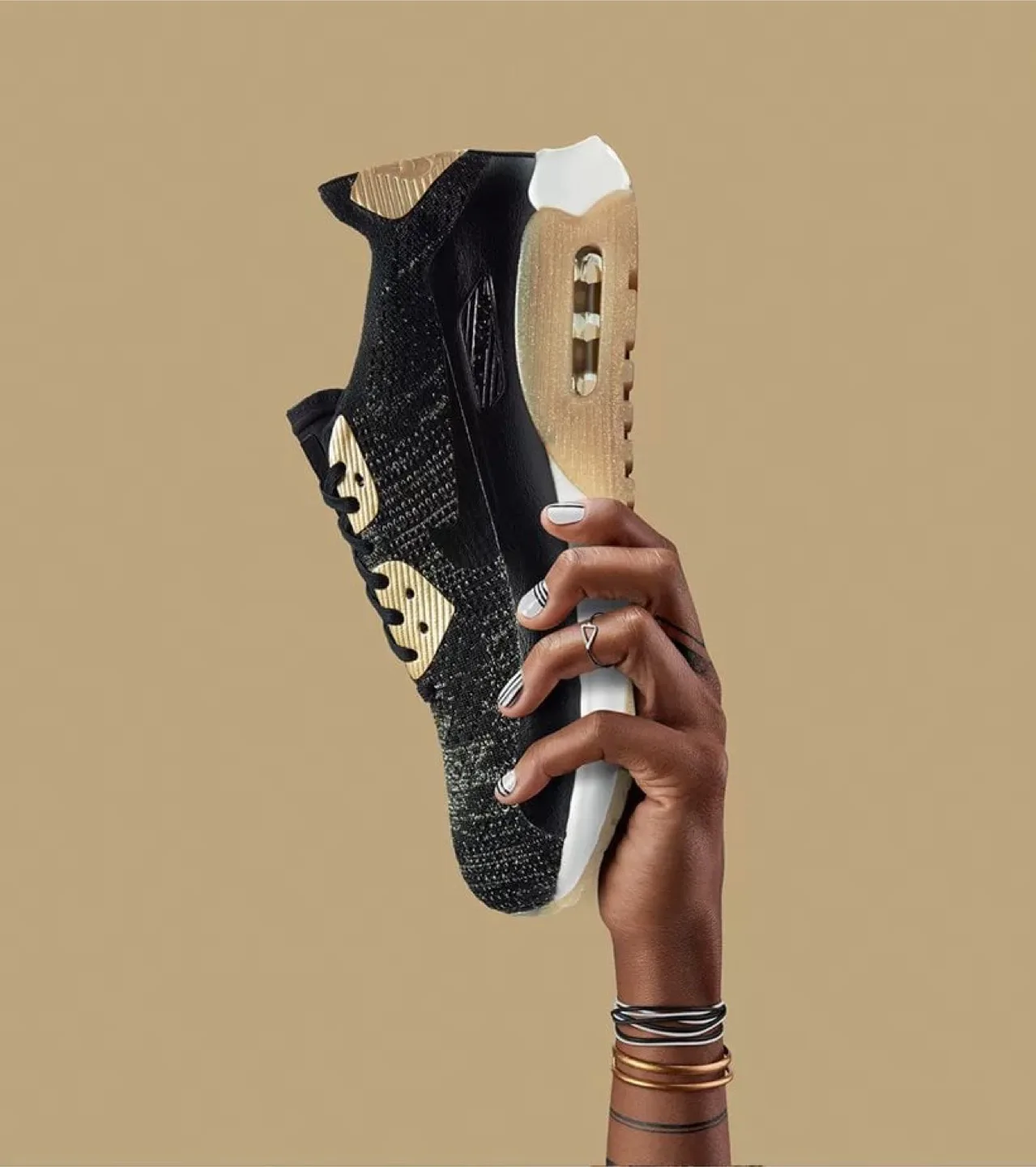 AIR MAX 90 ULTRA 2.0 FLYKNIT METALLIC thumbnail