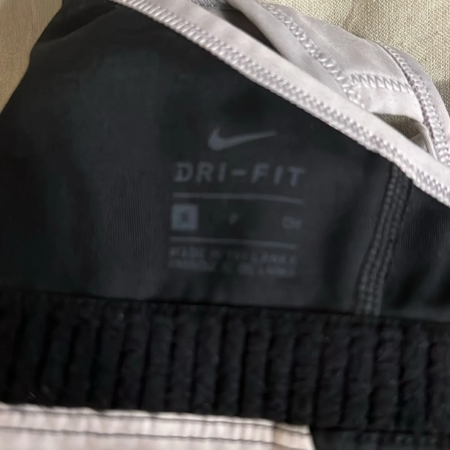 Nike Dri-Fit Swoosh Bra - small image indicator(4)
