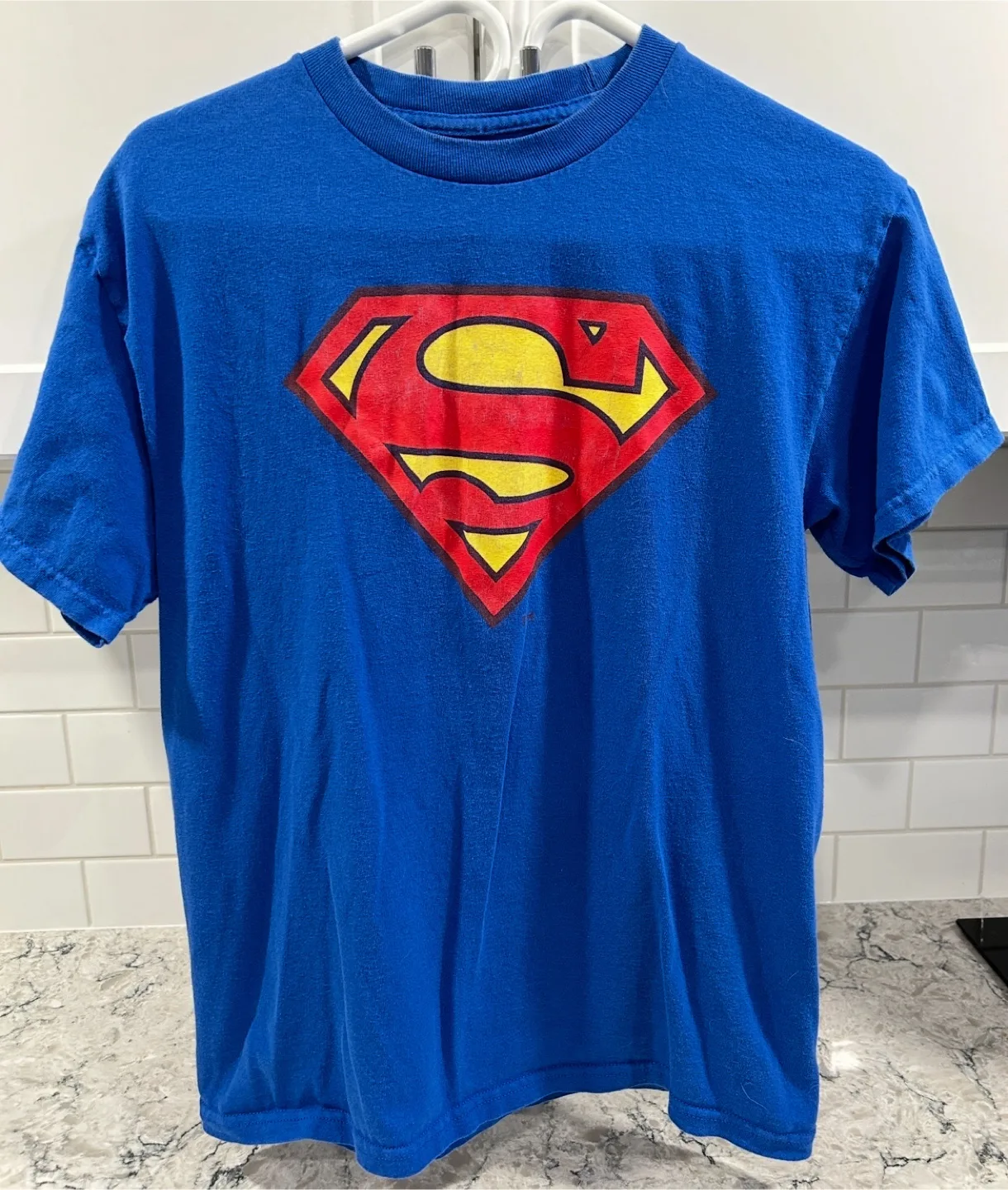 Men’s Graphic Superman T-Shirt (Size M) thumbnail