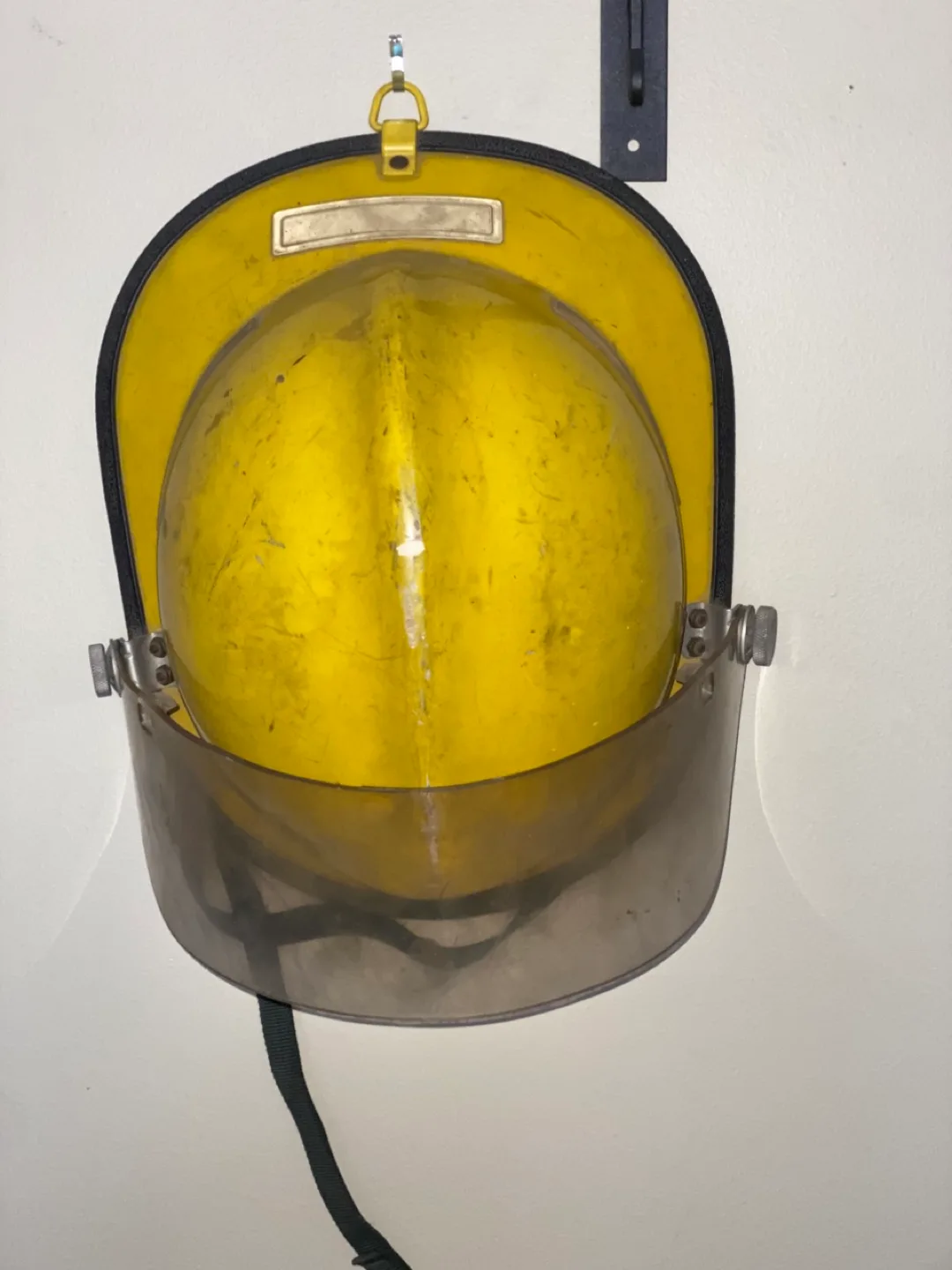 King City Fire Dept. Helmet - Yellow image indicator(3)