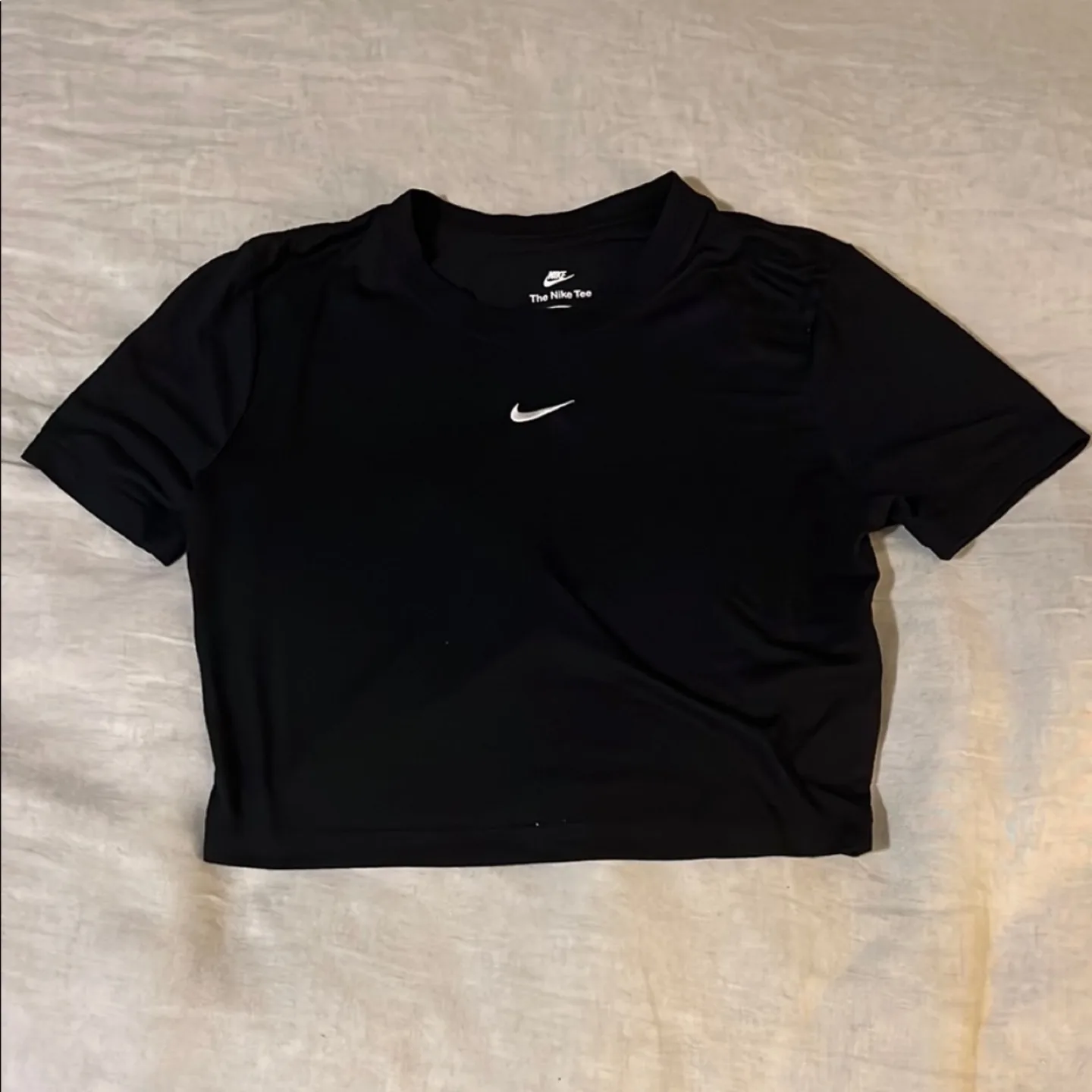 The Nike Cropped Tee - size medium thumbnail