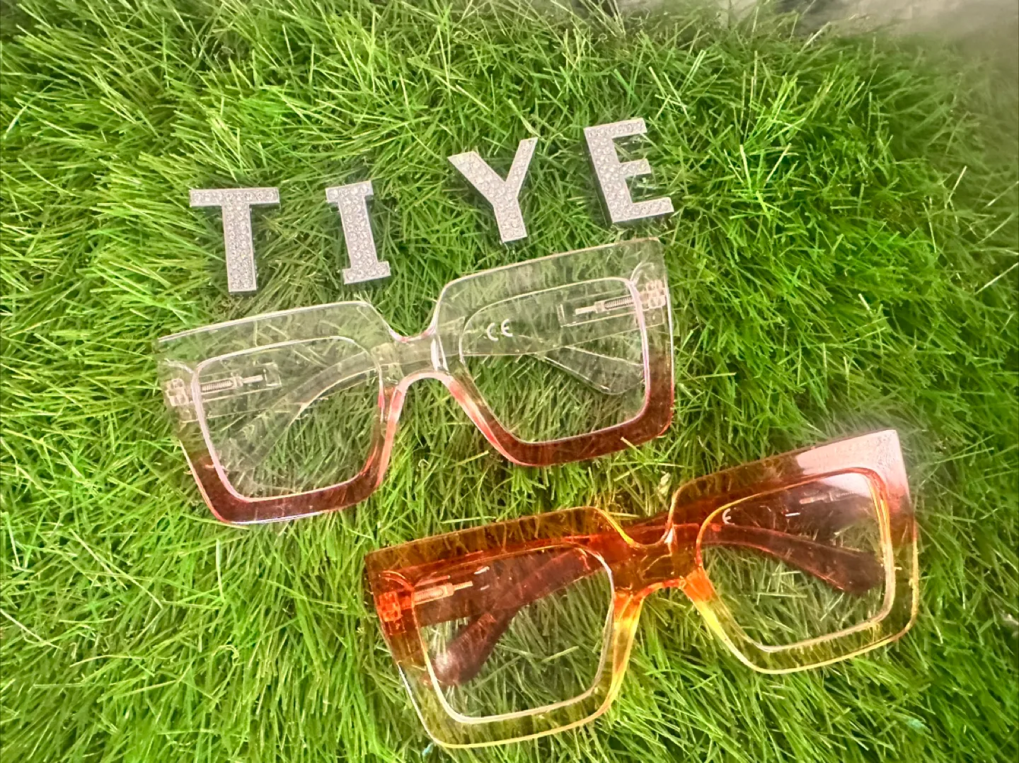 2 pair set of Oversized Fashion Glasses thumbnail