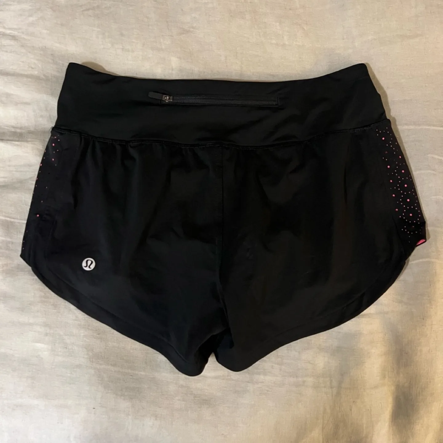 Lululemon Colour Me Quick Short 3" - size 4 image indicator(6)