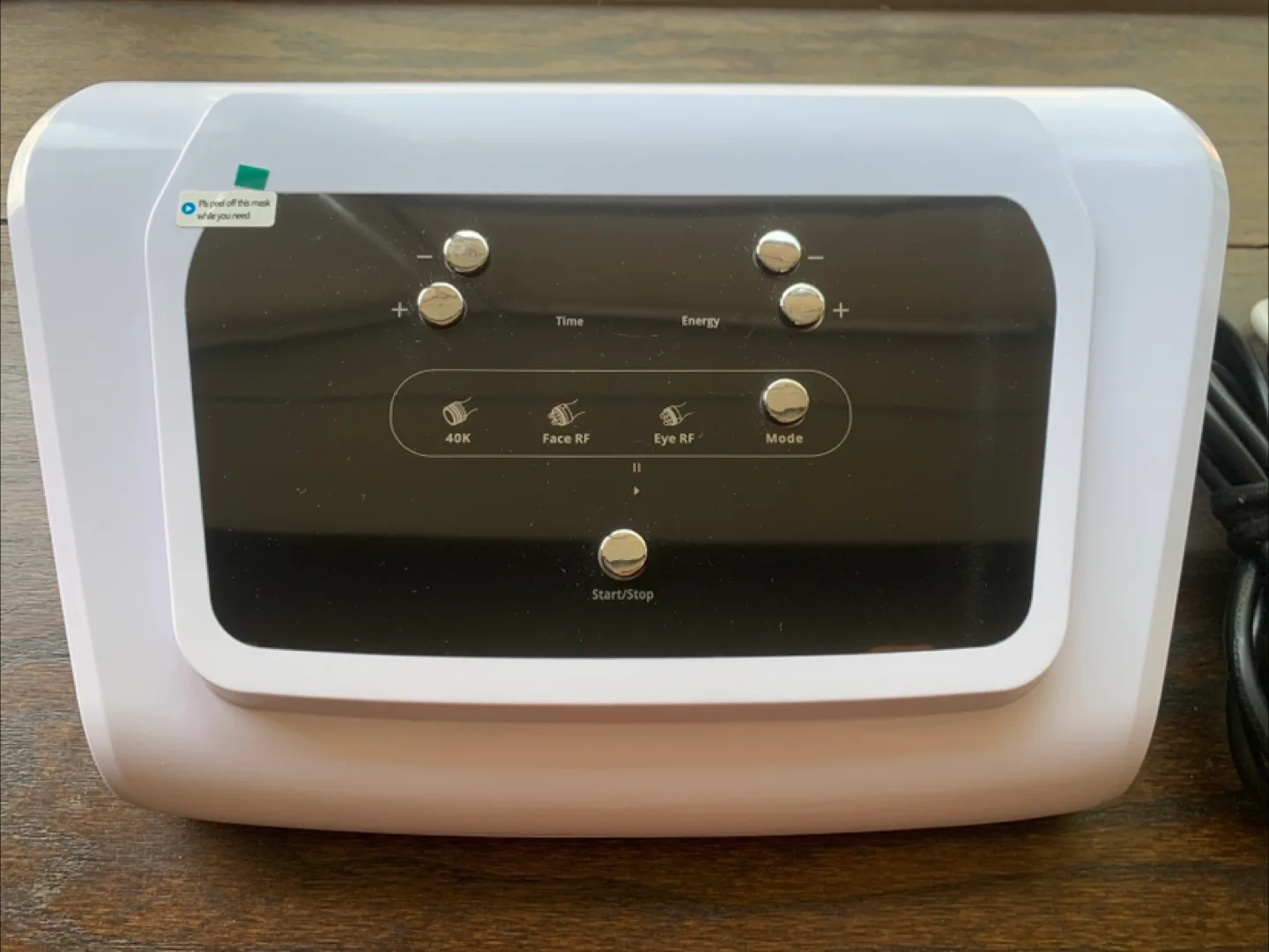 Radio Frequency Facial and Corporal Device thumbnail