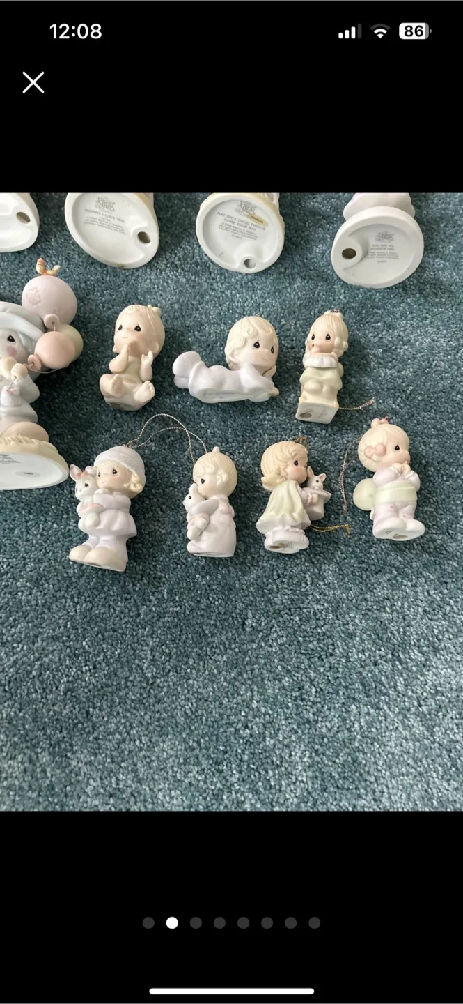 Precious Moments Figurines & Music Box image indicator(2)