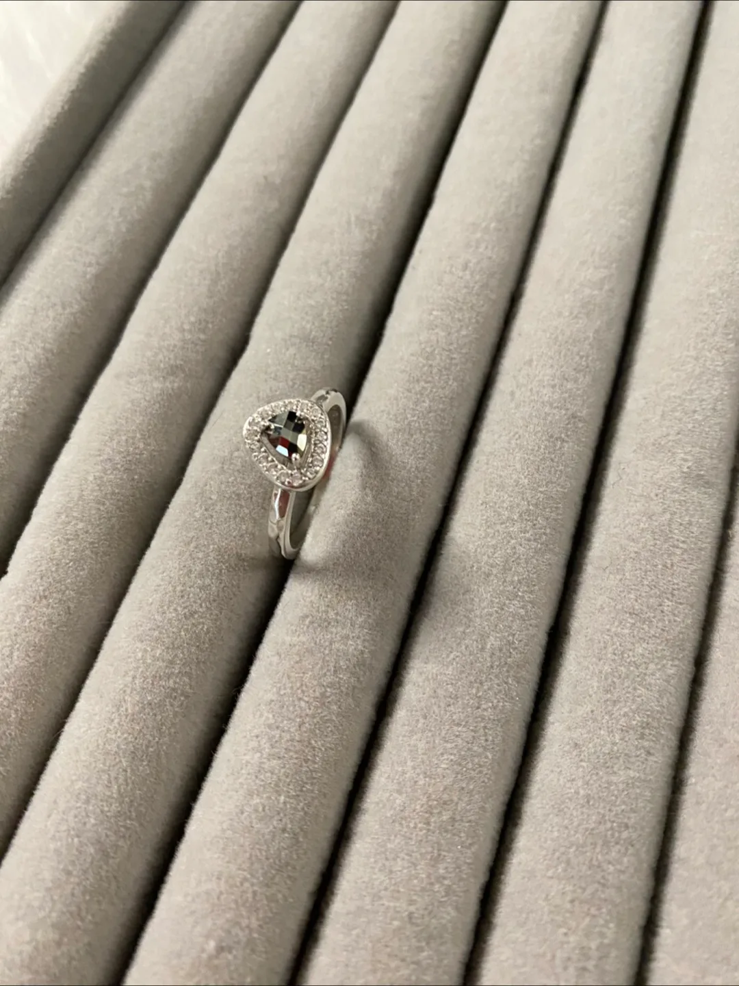 Vintage  Silpada Marcasite CZ Hammered Sterling Silver size 7 thumbnail