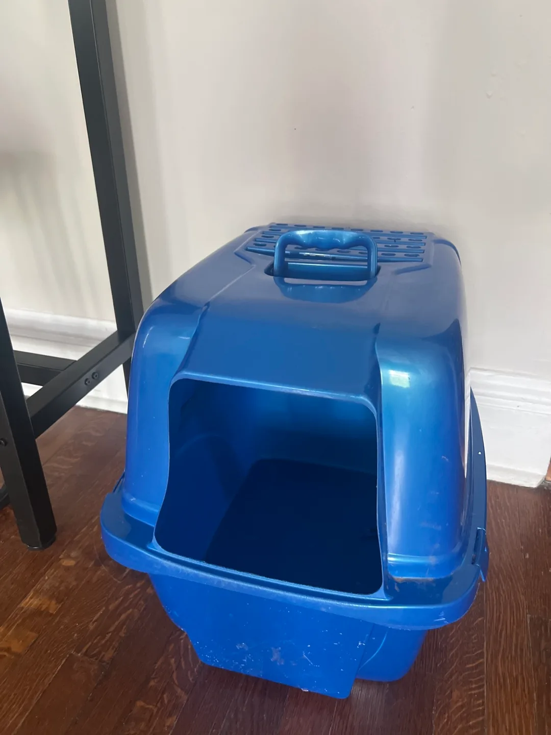 Covered Cat Litter Box 🧡 thumbnail
