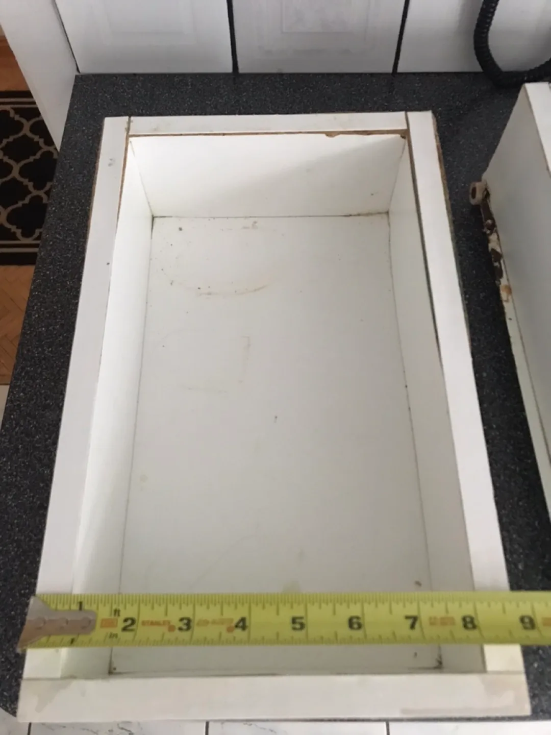 🇨🇦White Drawers and pullouts 2 - 14" x 8" thumbnail