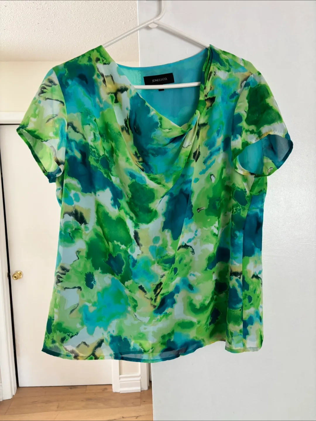 Jones & Co. Blouse - Size 14 thumbnail