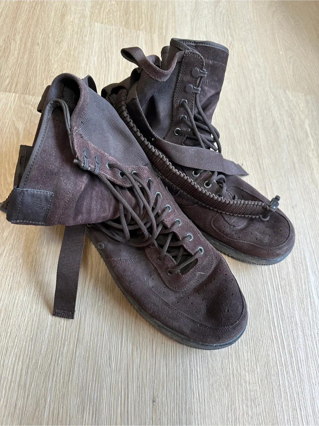 Nike Air Force 1 SFB Boots, Size 13 US thumbnail