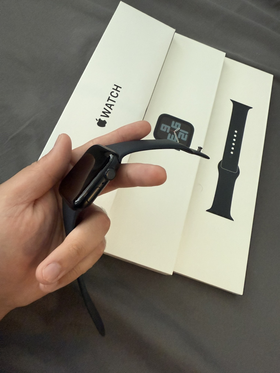 Apple Watch SE (2nd Gen) – 44mm | Excellent Condition - photo 4