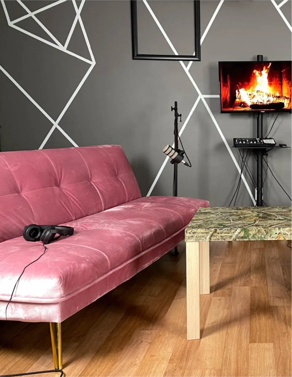 Structube Pink Velvet Futon Sofa Bed (DELIVERY AVAILABLE) image indicator(9)