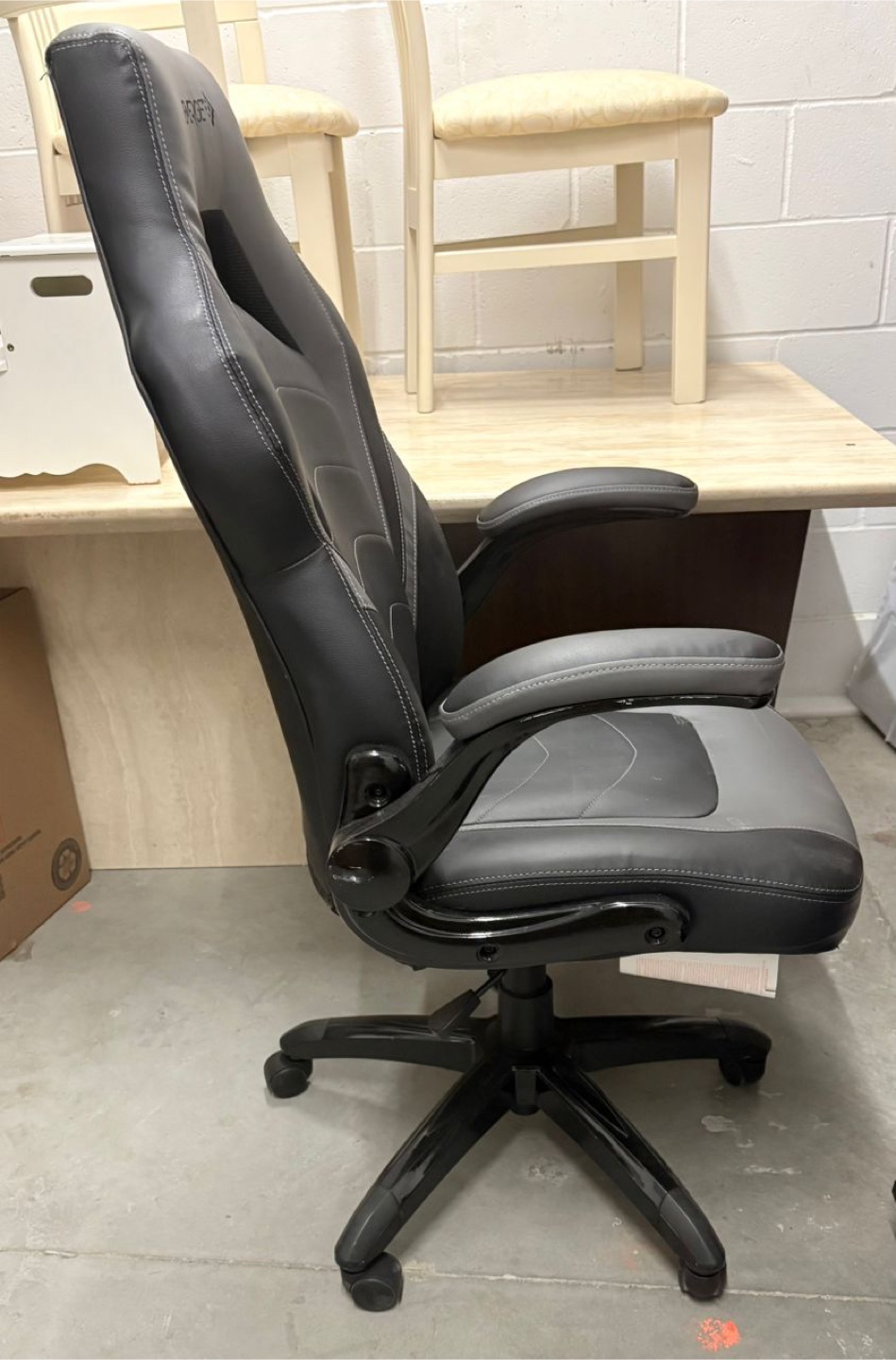 Emerge Vartan Gaming Chair - Black & Grey - photo 3