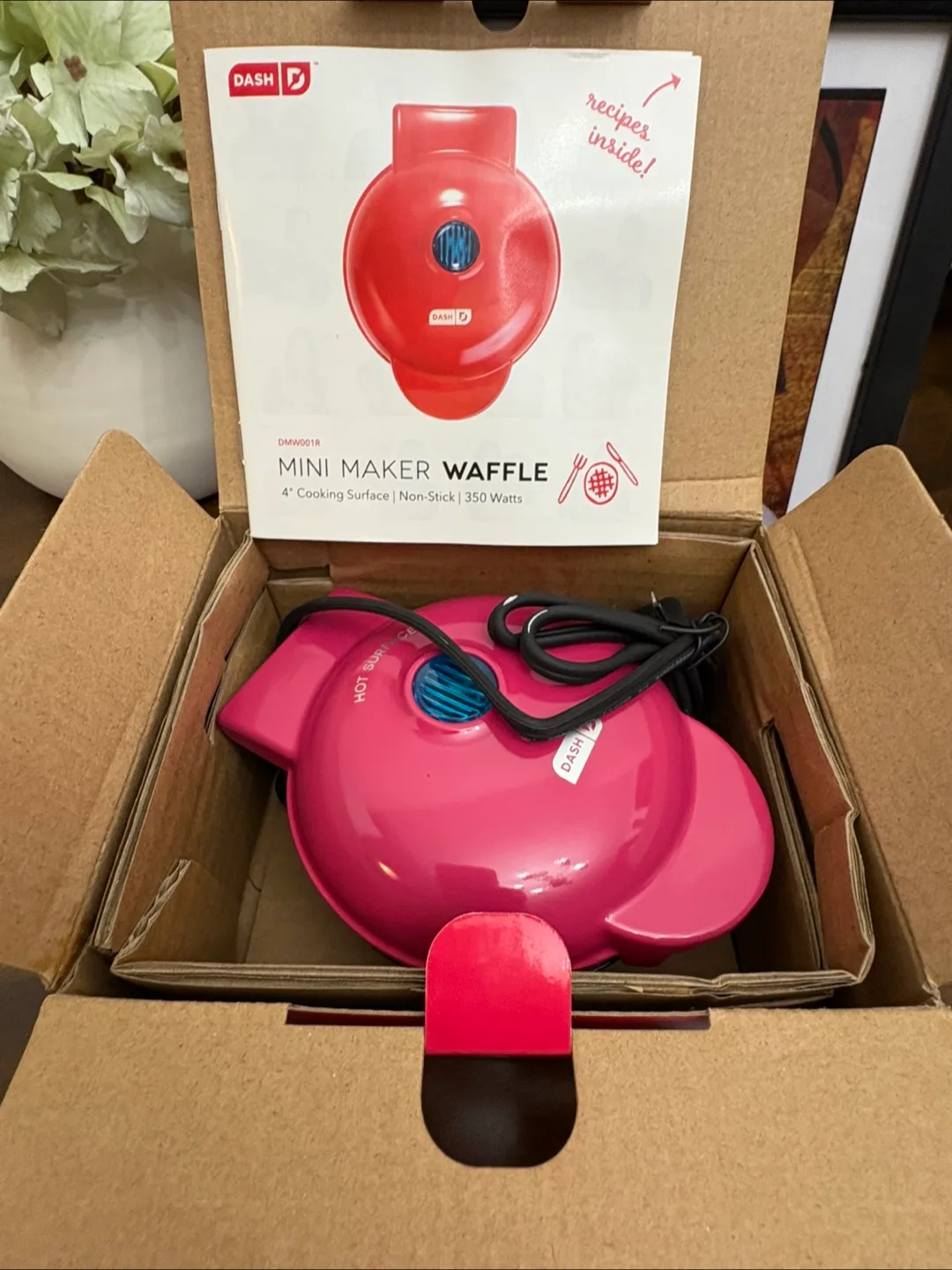 Dash Mini Maker Waffle - New in Box! thumbnail