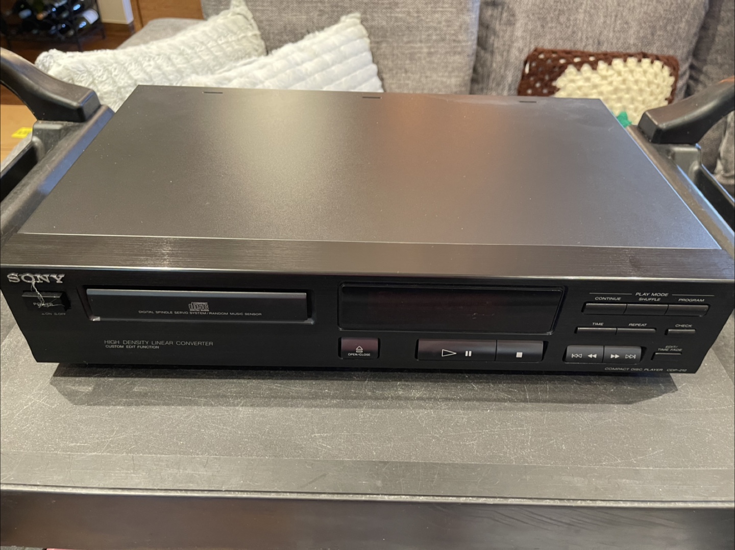 Sony CDP-297 Compact Disc Player - photo 2