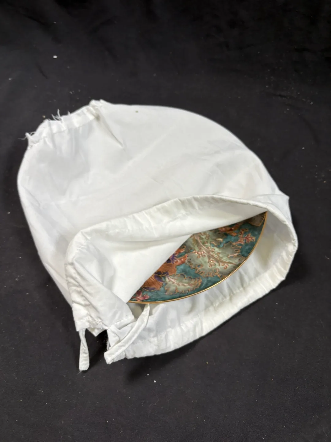 Toyo Trading Co. Decorative Plate image indicator(6)