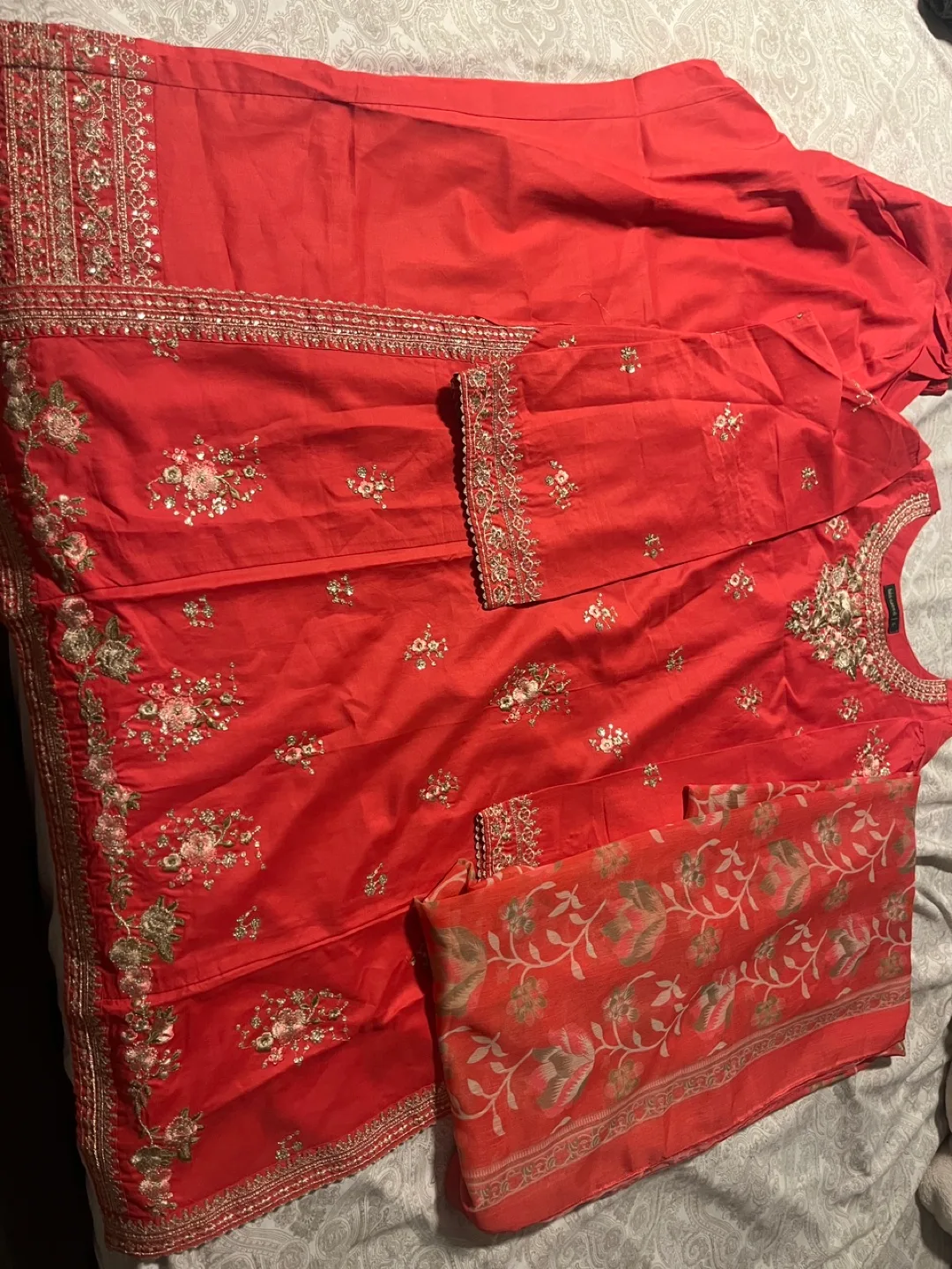 3 pc Shalwar Kameez suit thumbnail