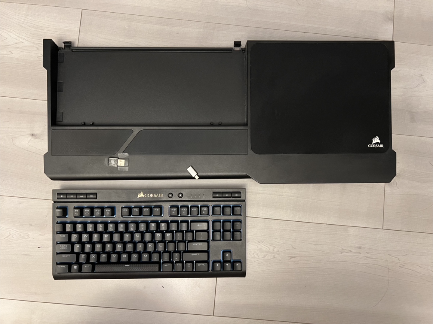 Corsair K63 Wireless Mechanical Keyboard & Lapboard