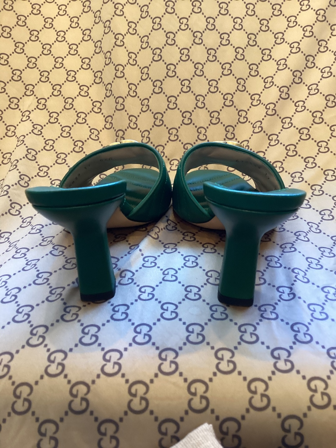 Gucci Marmont Leather Heeled Sandals - Size 37 - photo 2