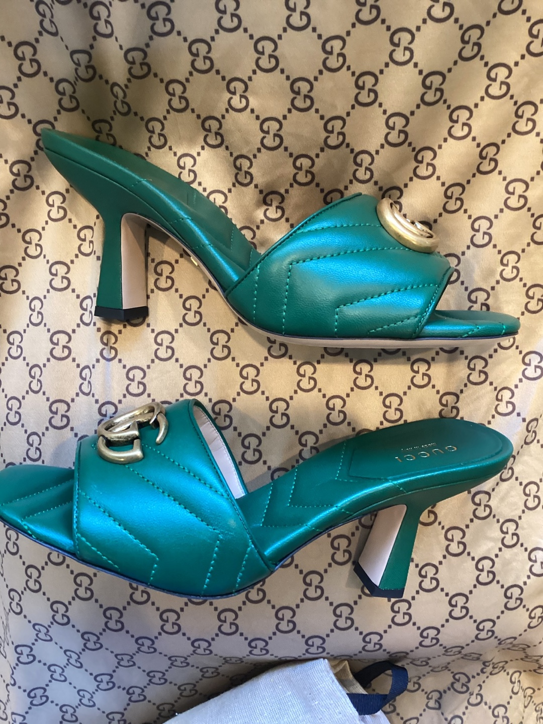 Gucci Marmont Leather Heeled Sandals - Size 37 - photo 4