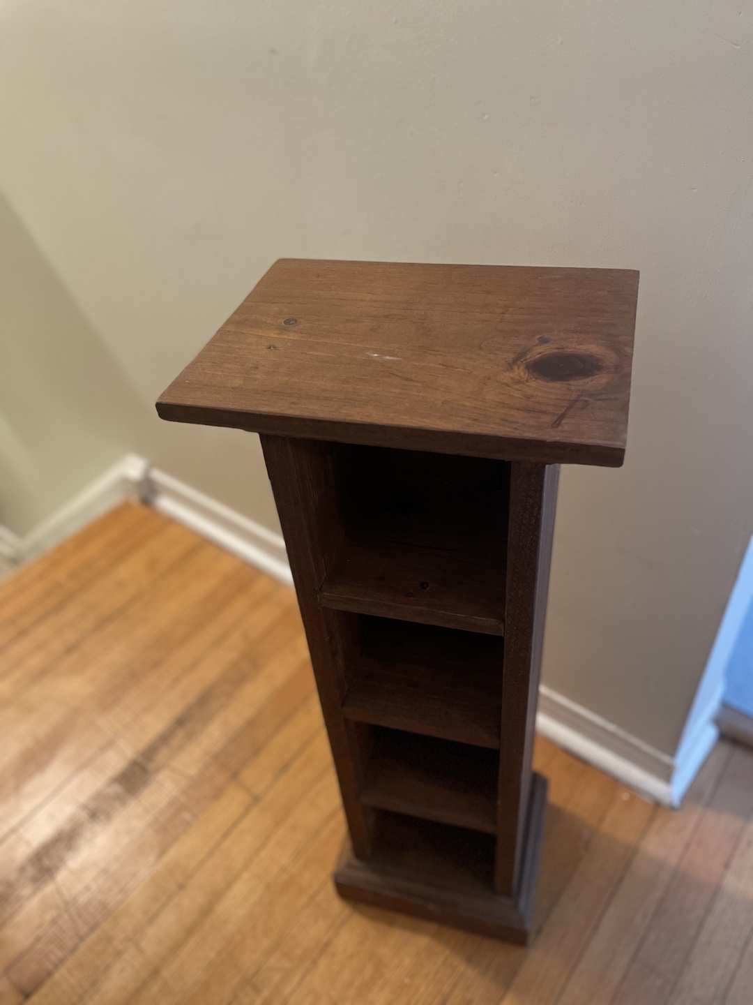 Small wooden storage unit - photo 2