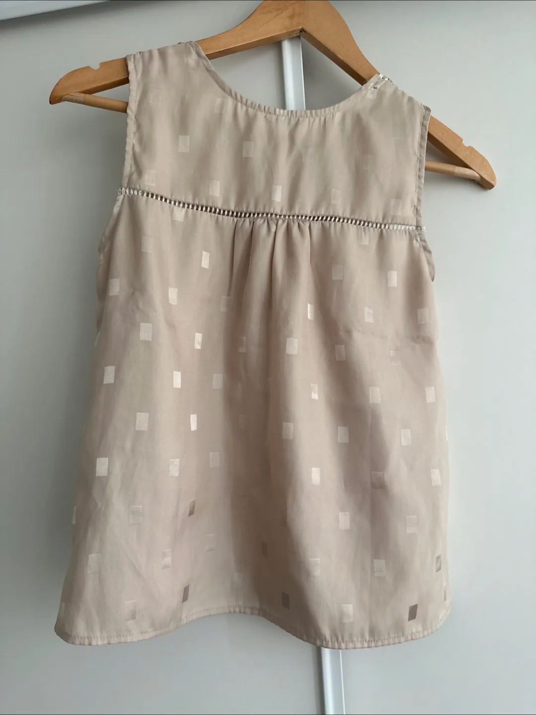 UO Sleeveless Top image indicator(3)