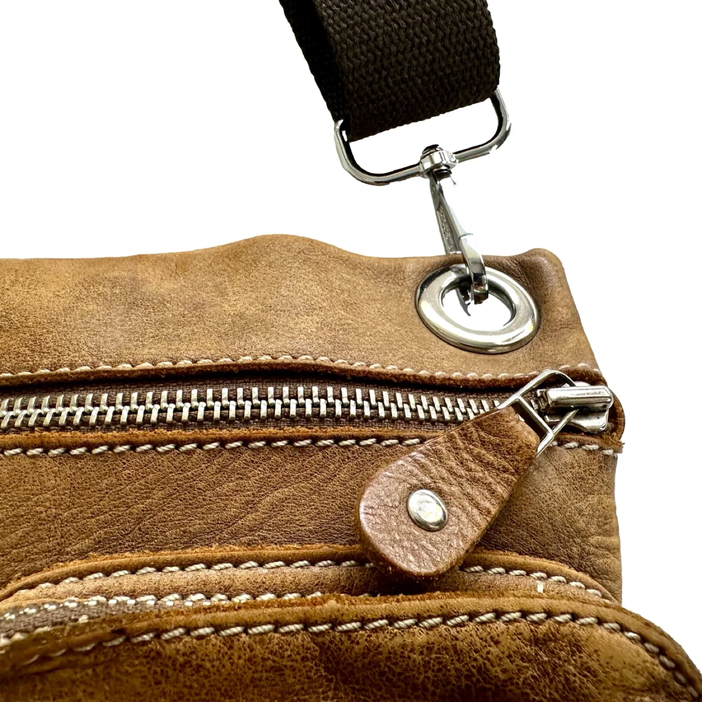 Roots Genuine Leather Brown Crossbody Bag image indicator(10)