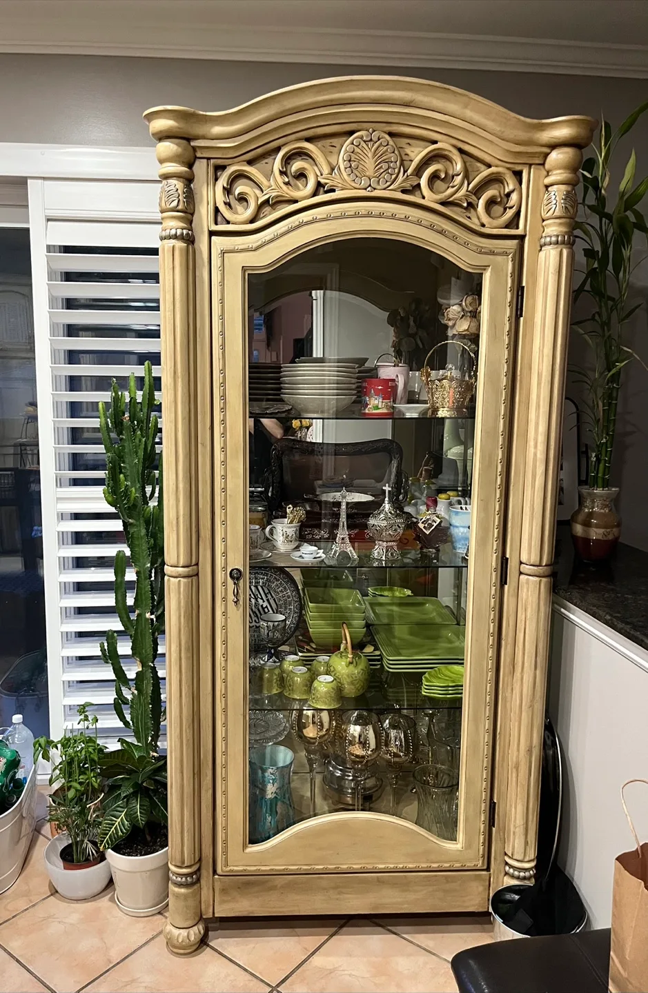Beautiful Beige/Tan China Cabinet thumbnail