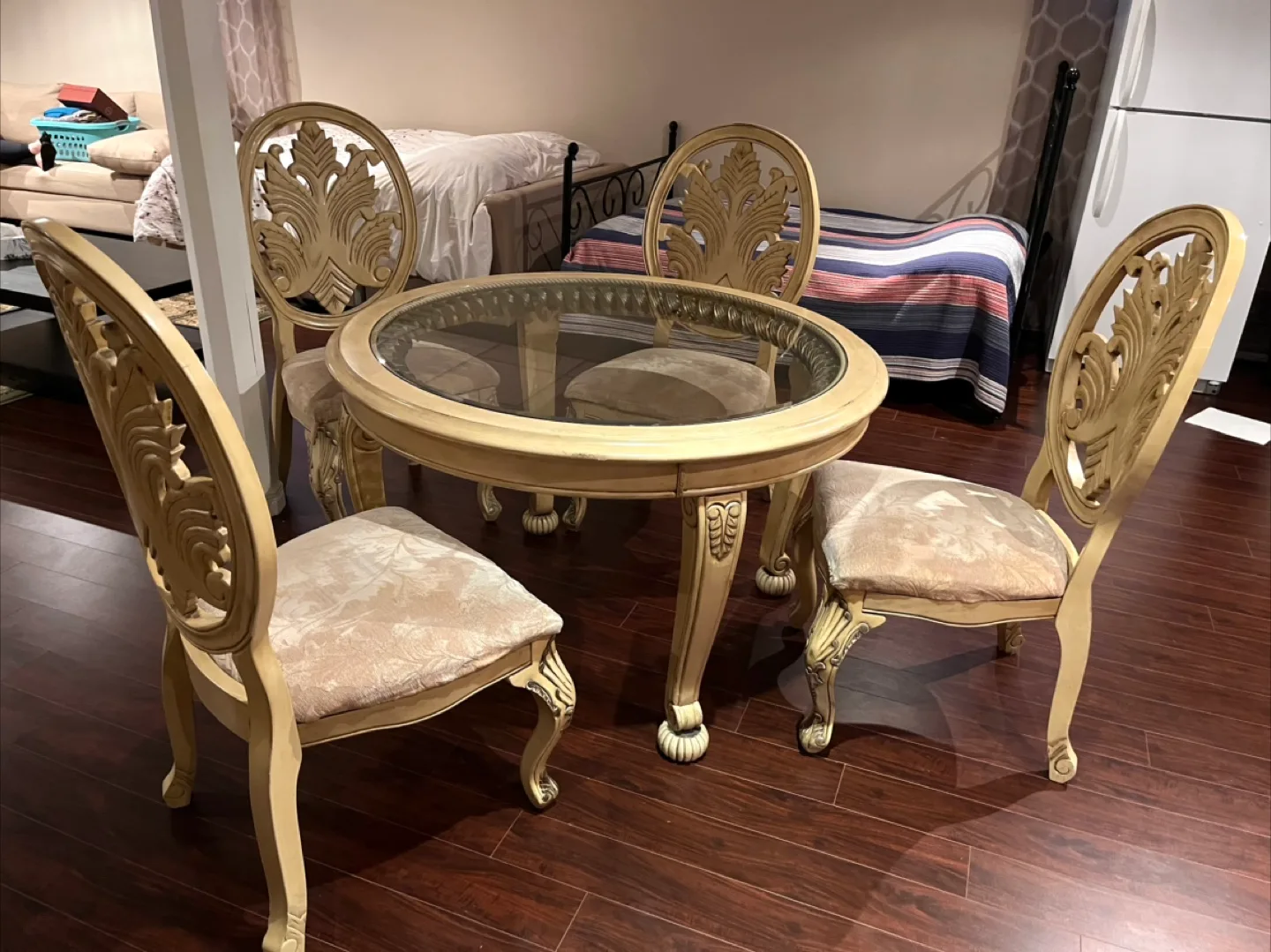 Dinning Table/ Dinner Table & 4 Chairs thumbnail