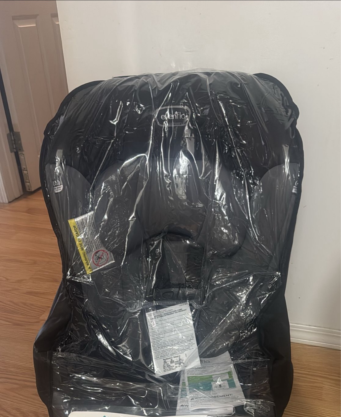 Evenflo Car Seat - Like New Condition
