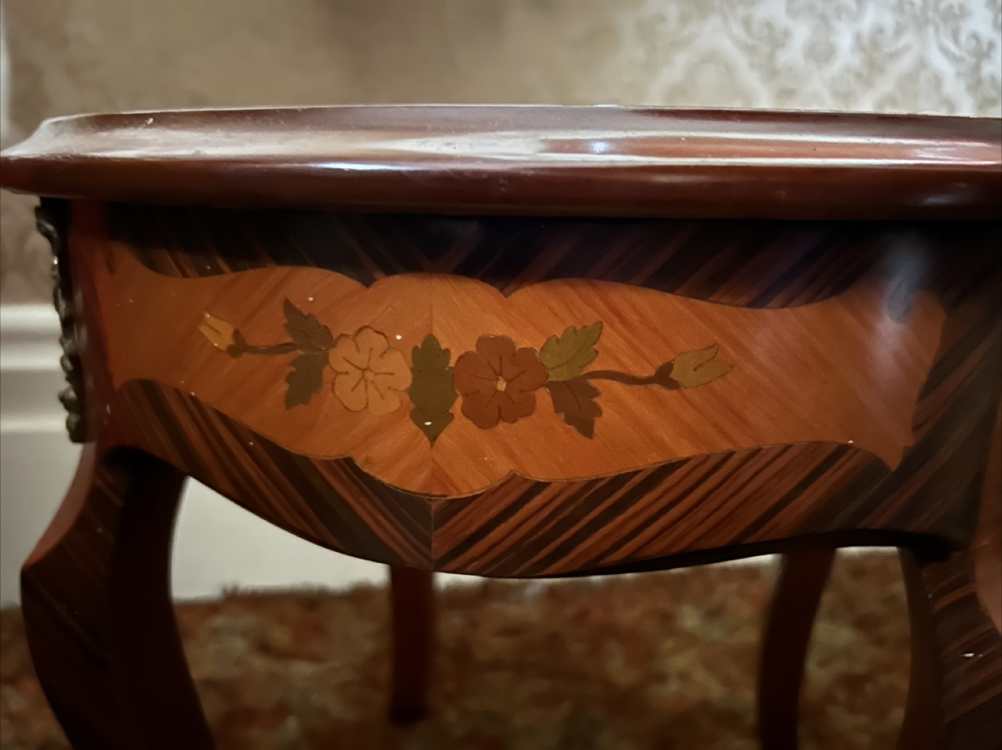 Italian round side table - photo 3