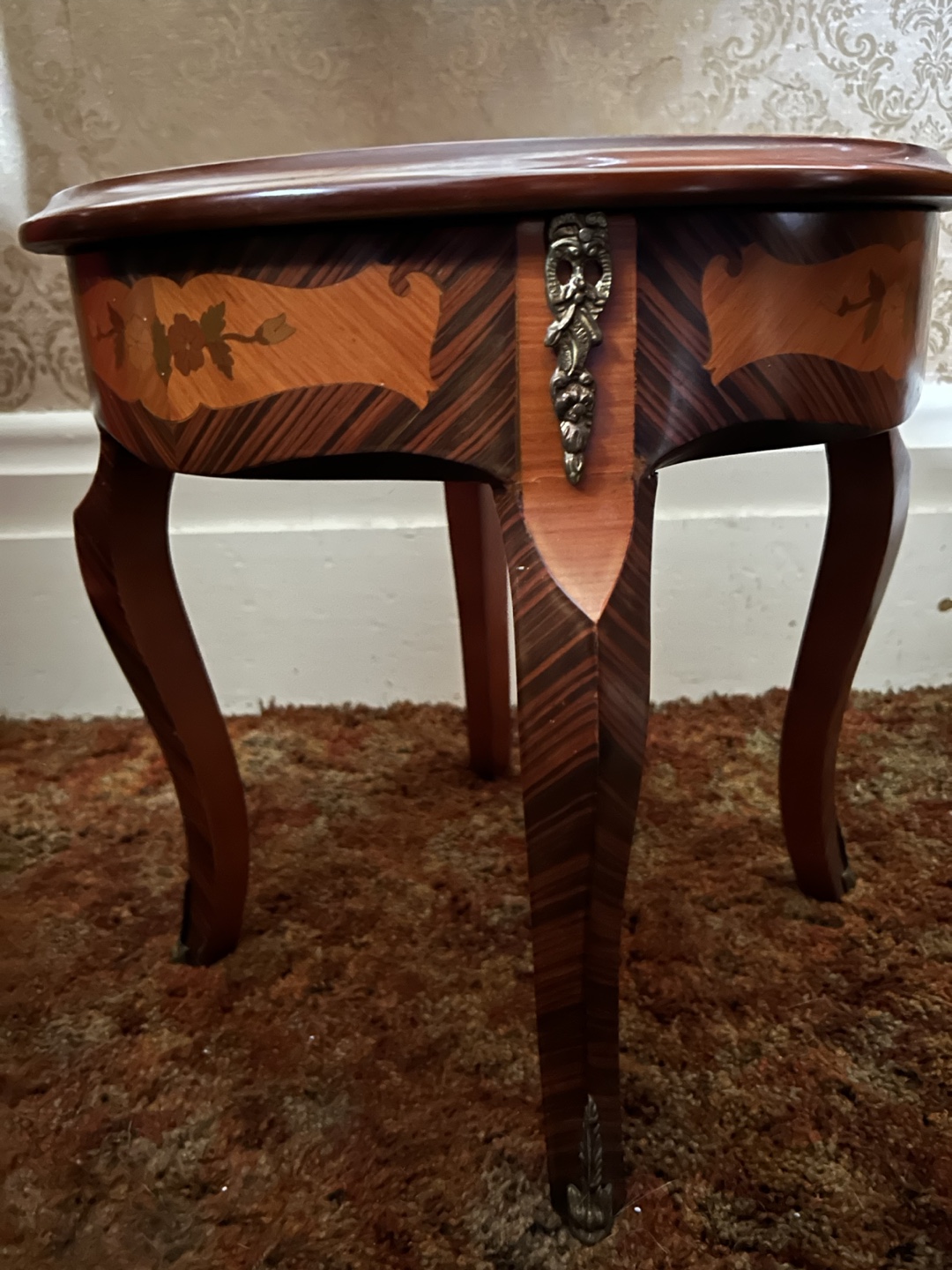 Italian round side table