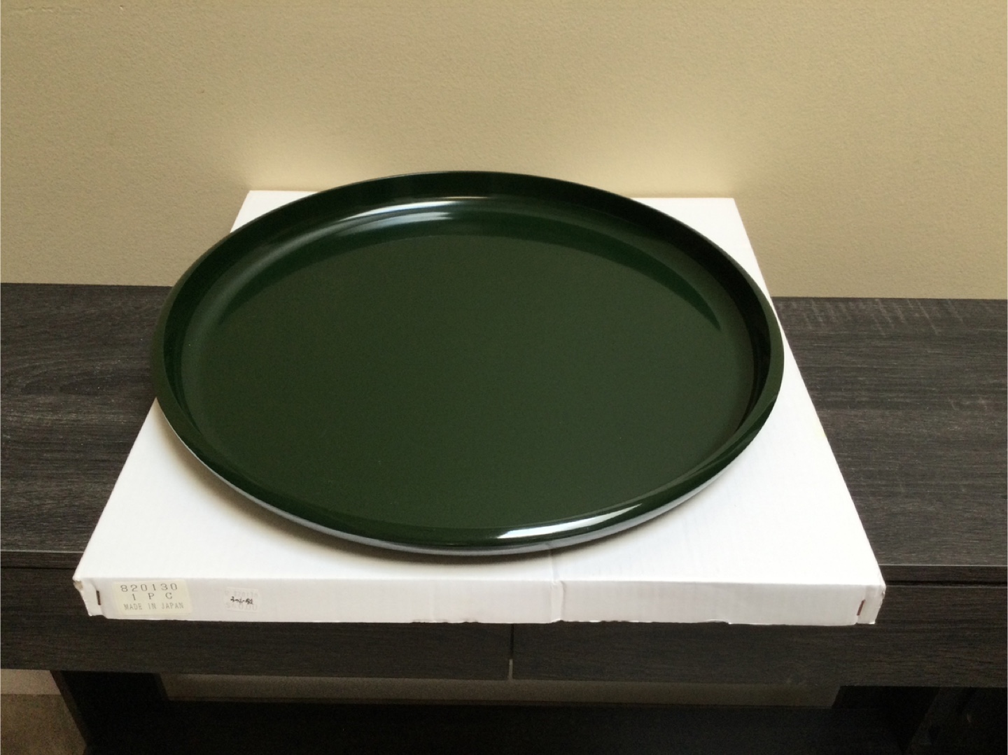 Round Green Lacquered sushi Tray