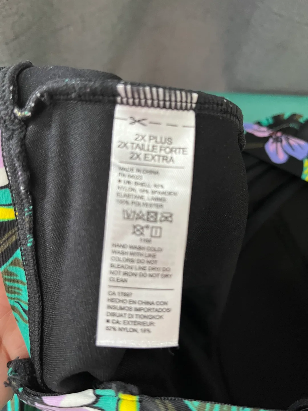 Old Navy 2X Plus Floral Tankini Top image indicator(4)