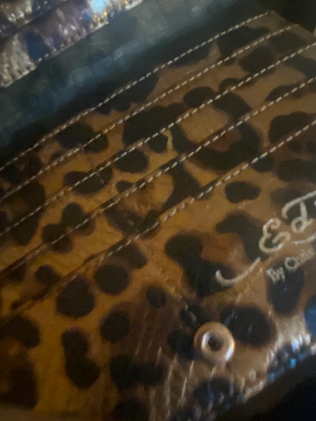 Ed Hardy Leopard Heart Wallet image indicator(3)