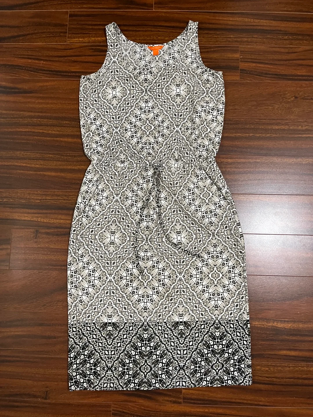 Joe Fresh women’s small sleeveless dress – geometric black taupe thumbnail