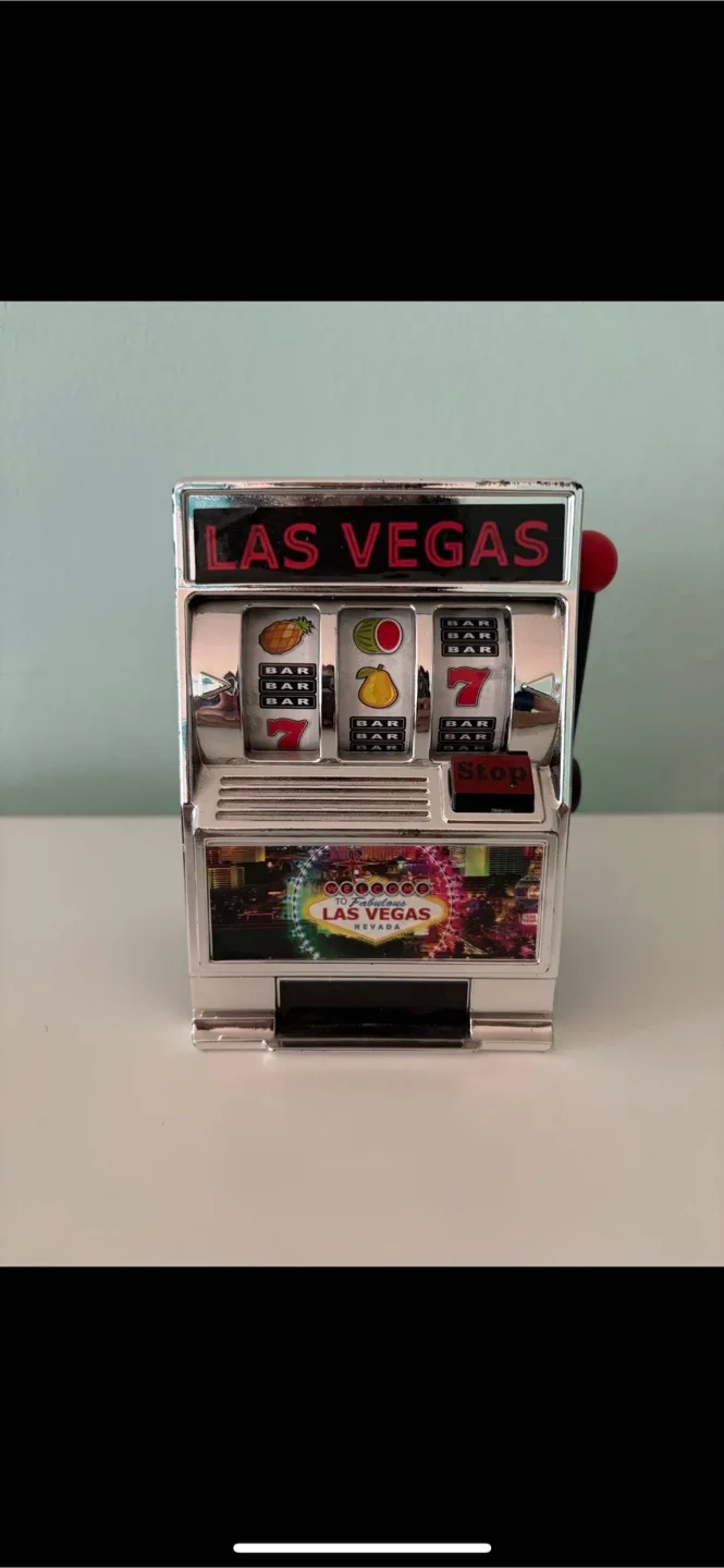 Las Vegas Novelty Slot Machine Coin Bank thumbnail