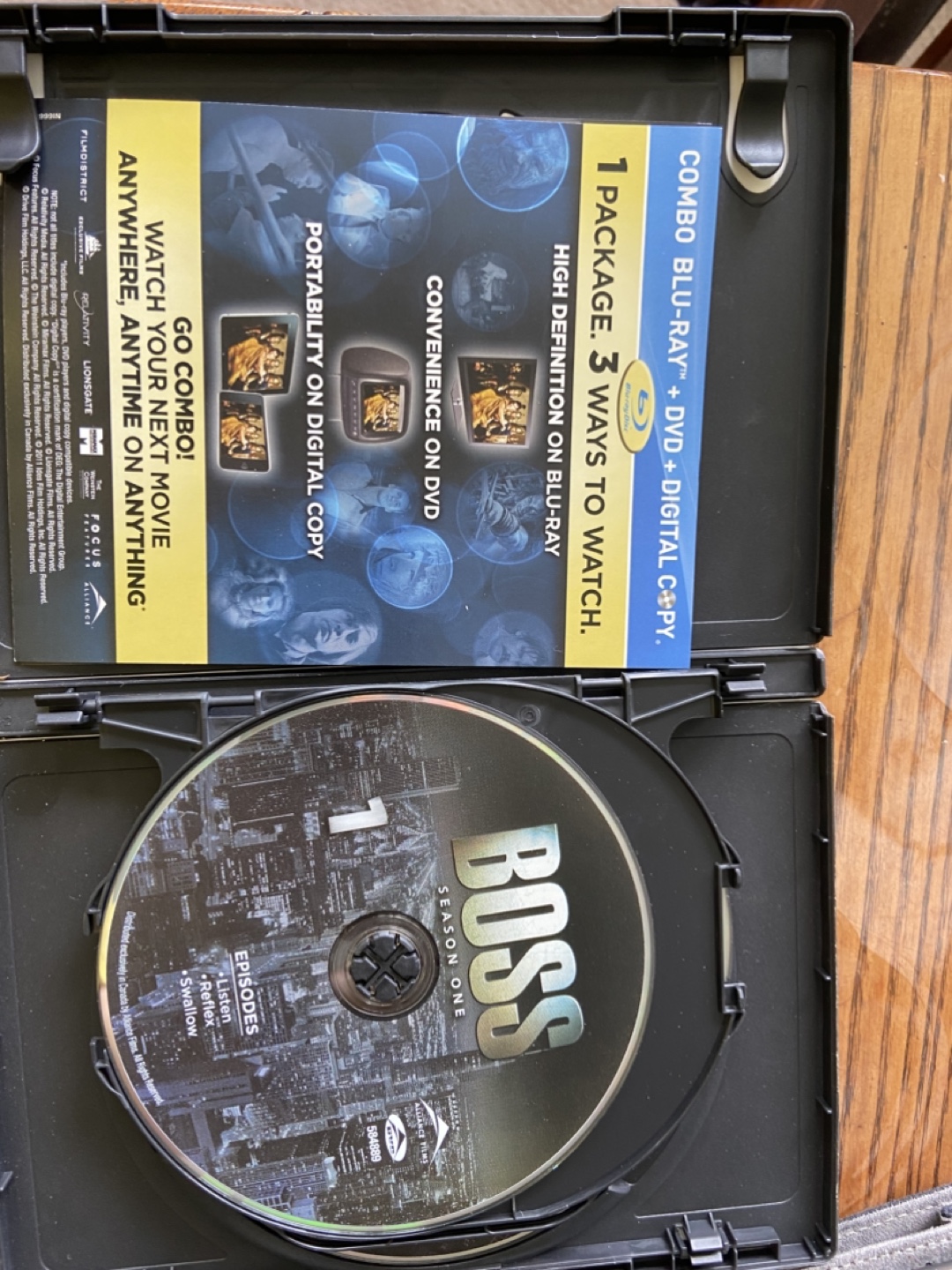 Boss: Season One DVD Set - photo 3