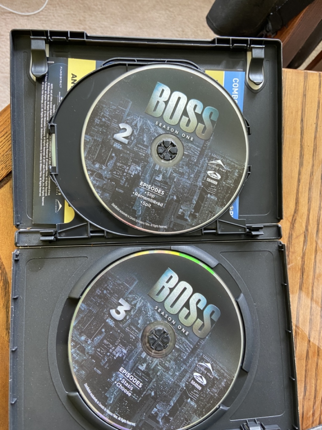 Boss: Season One DVD Set - photo 4