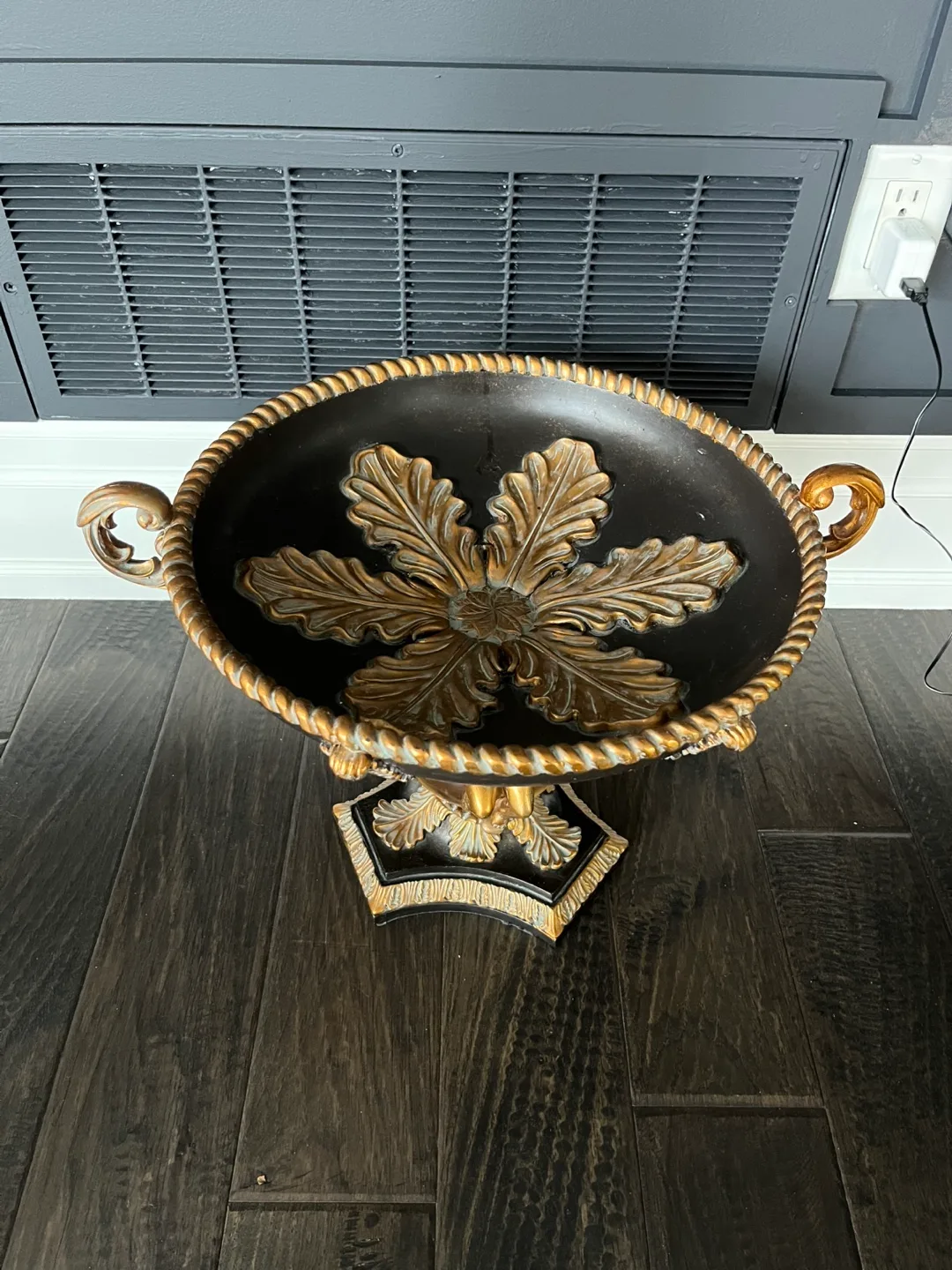 Centrepiece Bowl/Dish thumbnail