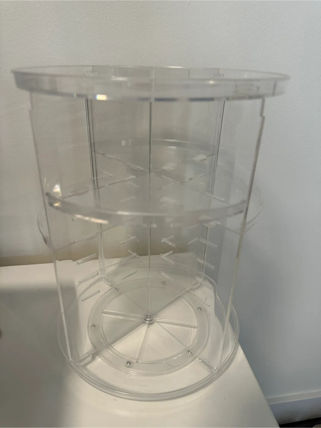 Rotating acrylic shelf thumbnail
