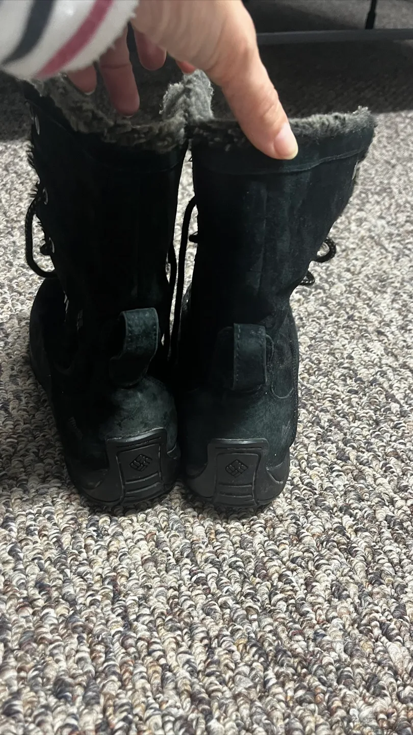 Columbia Black Winter Boots 8W thumbnail